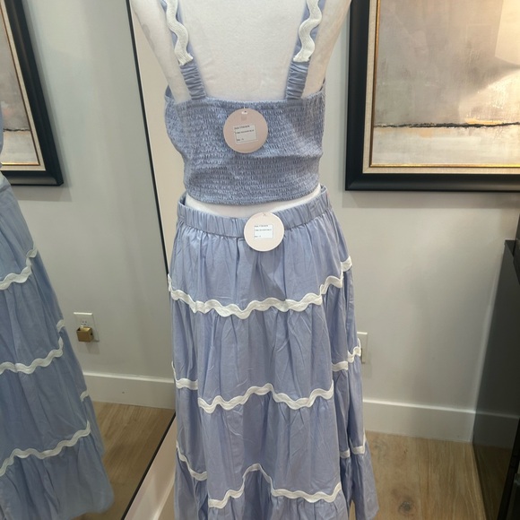 Chic Blue and White Women's Set - Picture 2 of 9